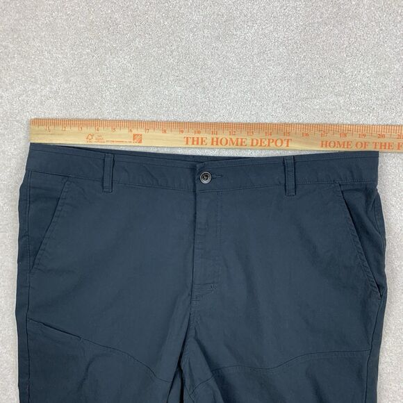 Mountain Hardwear Blue Men's Shorts - Picture 6 of 9